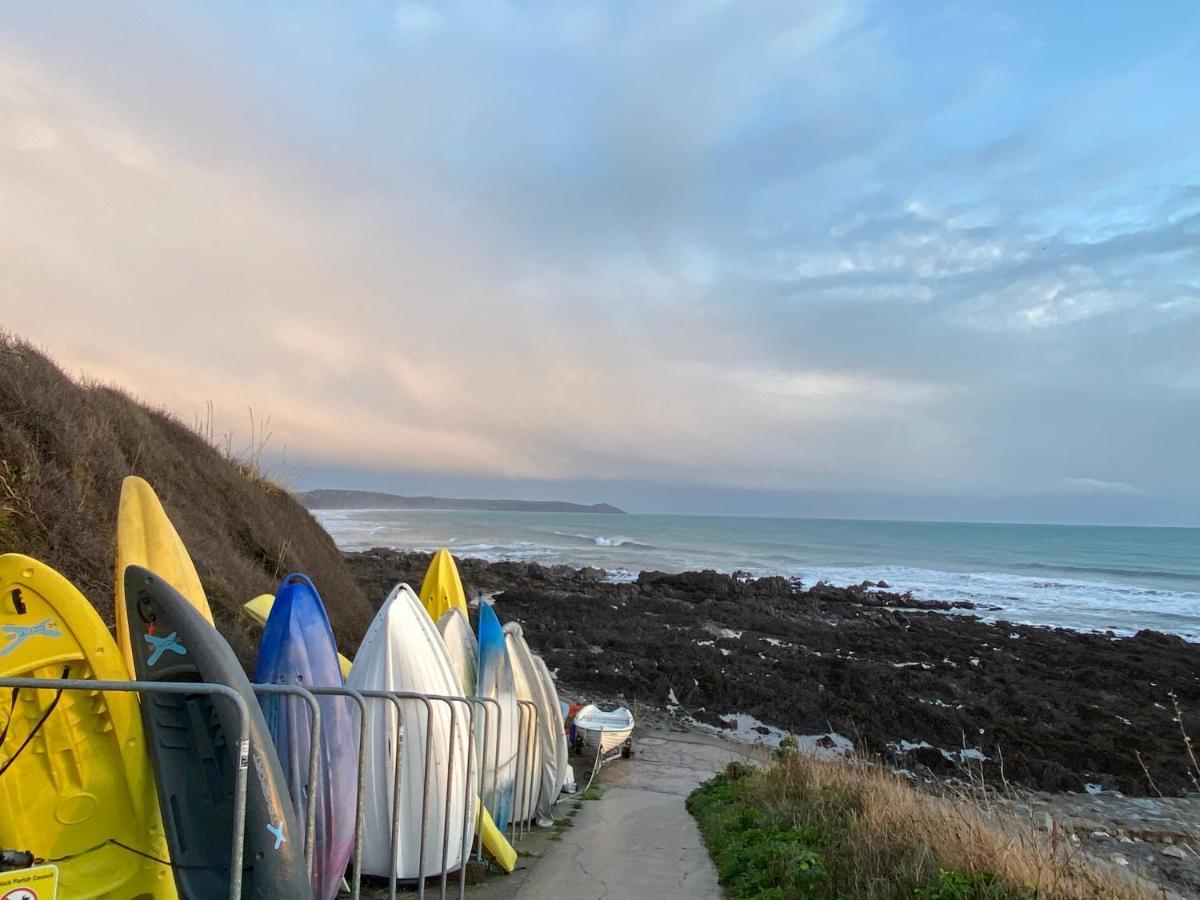 Cosy Double Room In A Seaside Cottage Crafthole エクステリア 写真